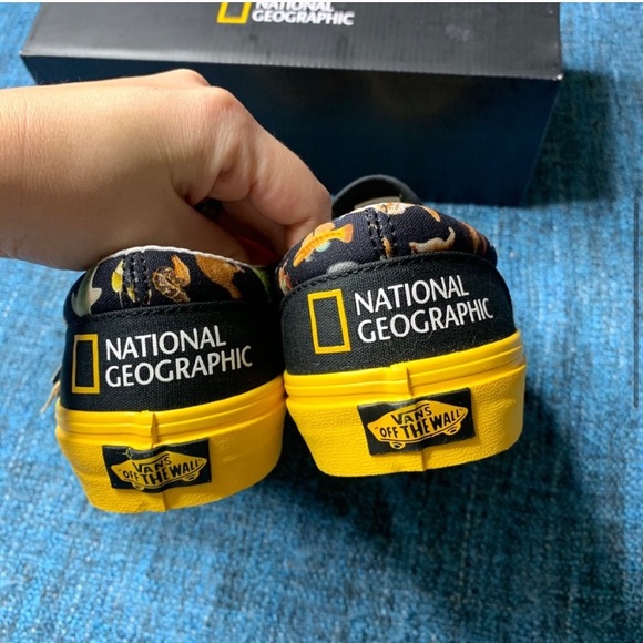 NWT Vans x National Geographic Slip On Sneakers - Picture 6 of 13